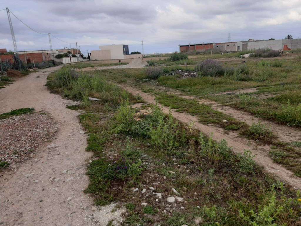 Terrain à vendre- أرض للبيع