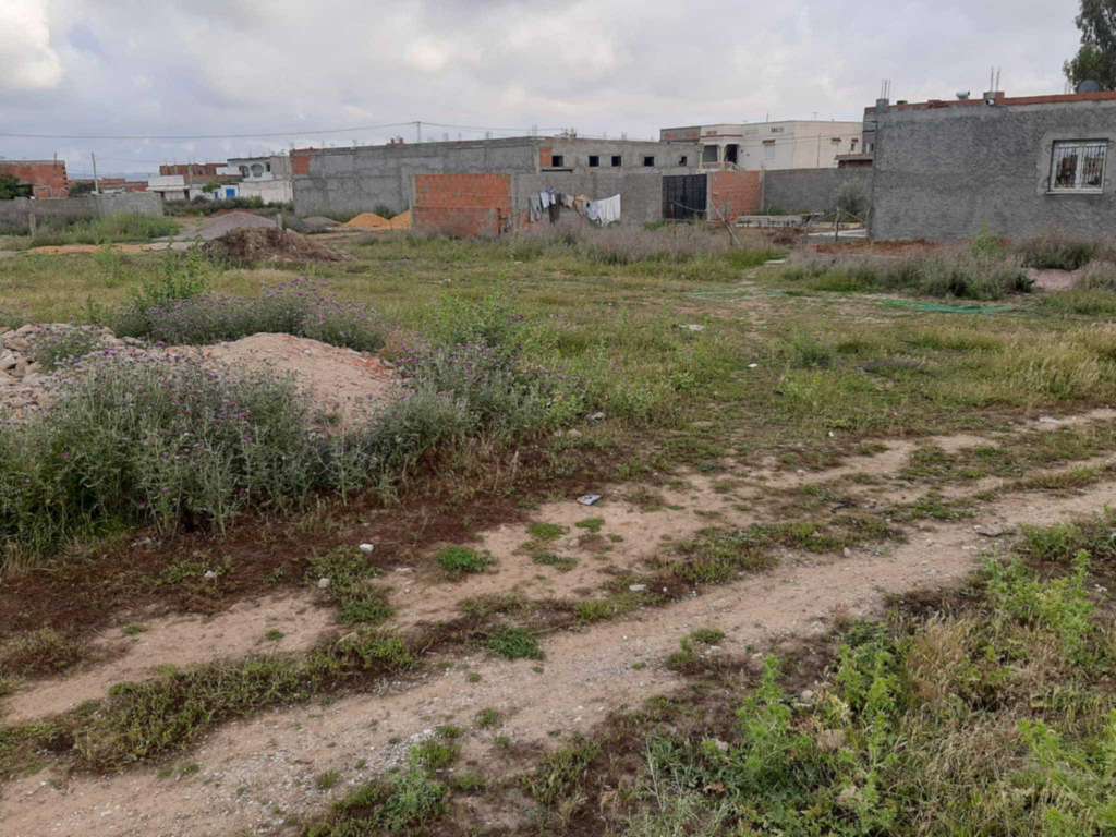 Terrain à vendre- أرض للبيع