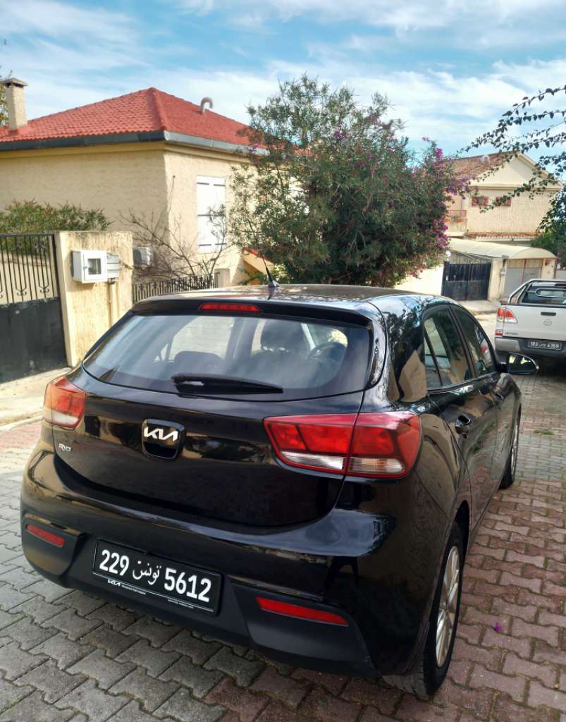 KIA RIO PREMIERE MAIN ETAT ORIGINE 