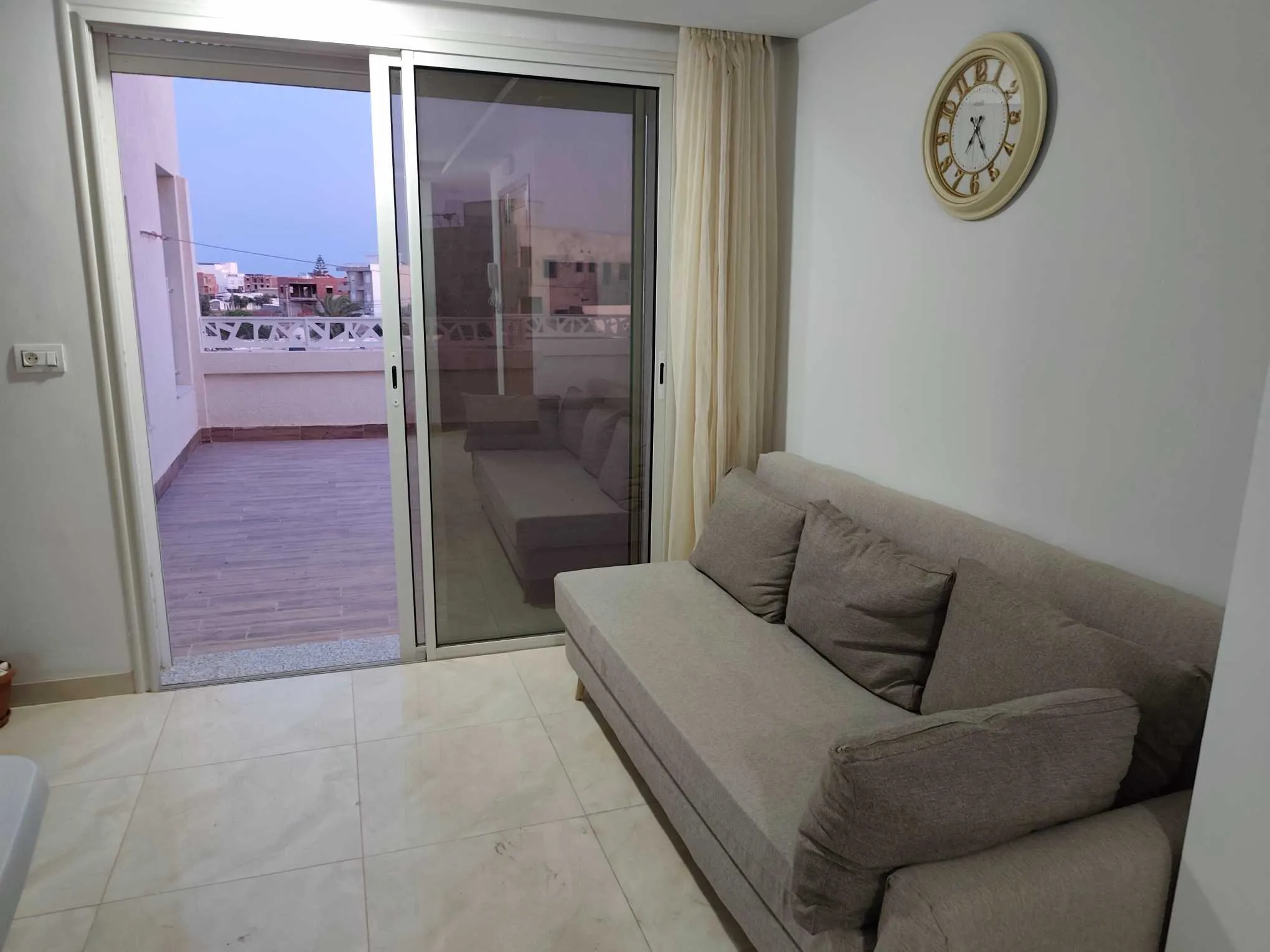 R+2 a vendre à Rejiche