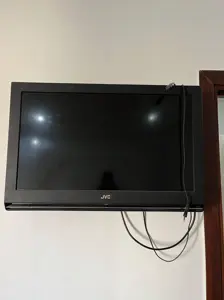 télévision jvc noir + commande 