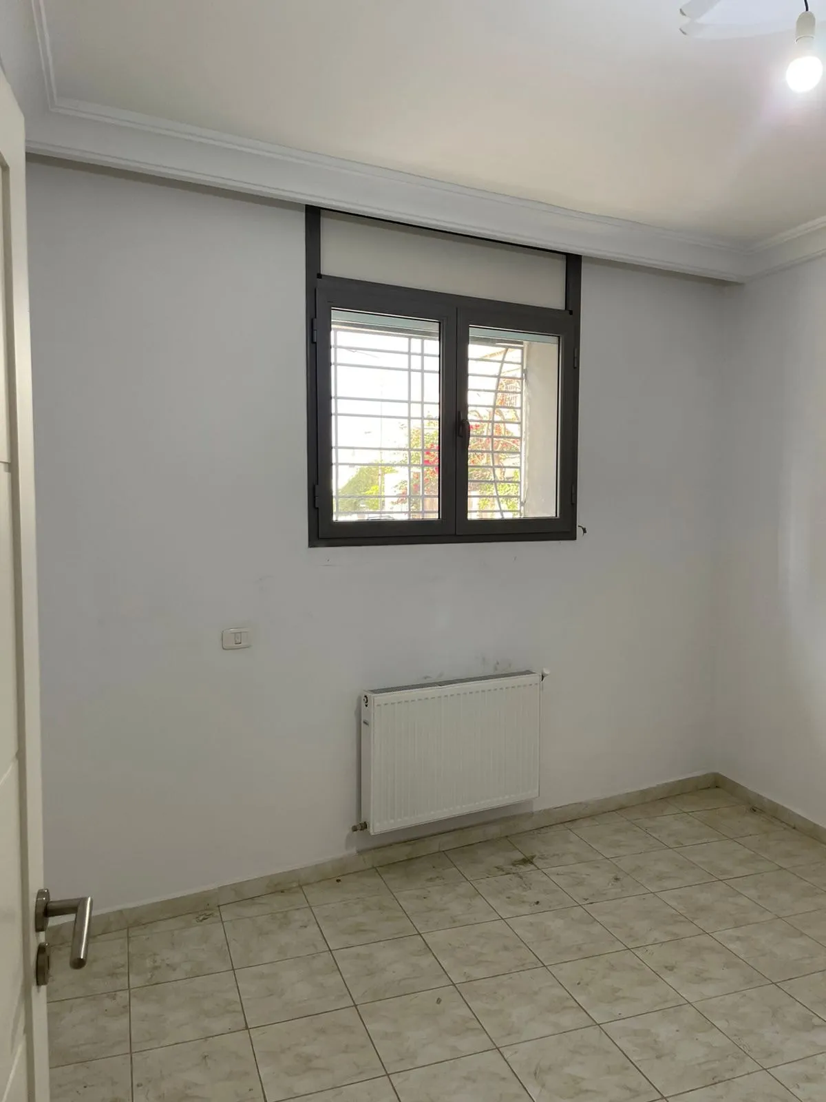 un appartement s+2 au rdc a louer situé a Bardo Rue Bayrouth