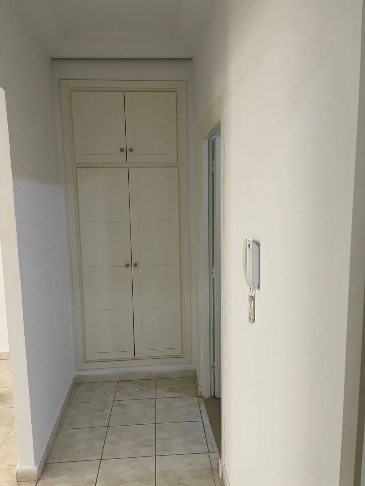 un appartement s+2 au rdc a louer situé a Bardo Rue Bayrouth