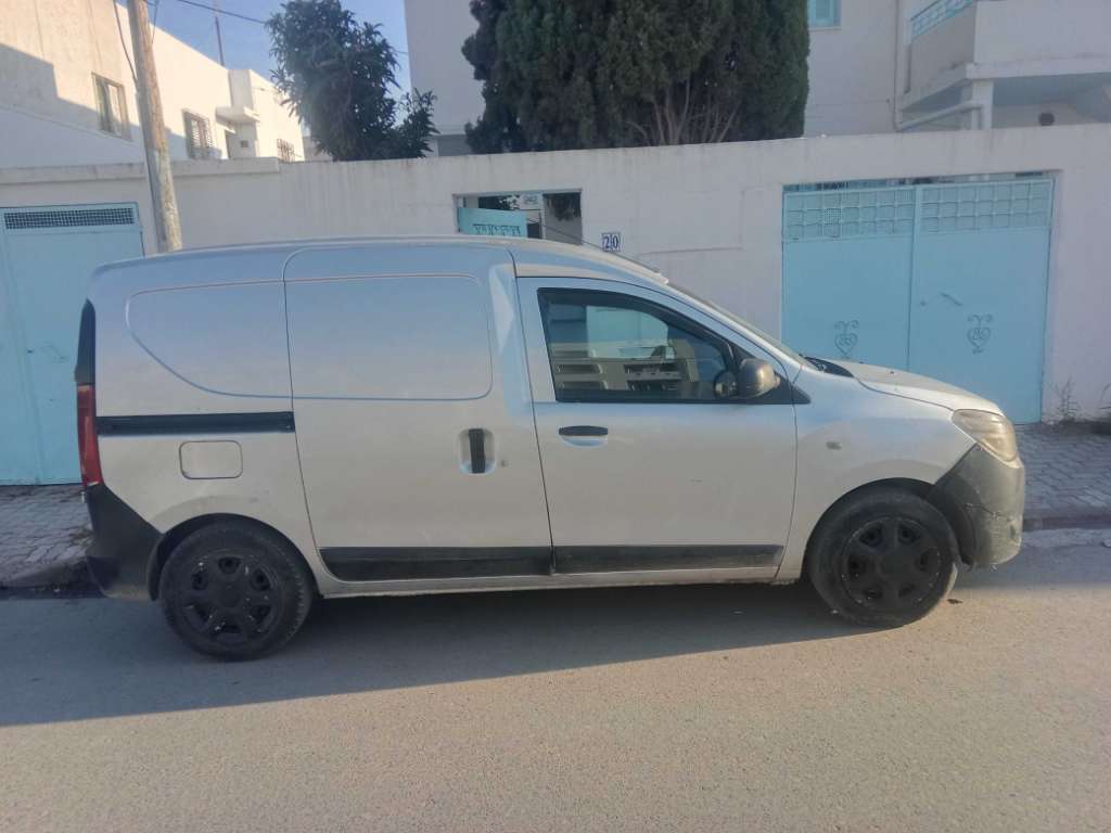 Daccia dokker model 2012