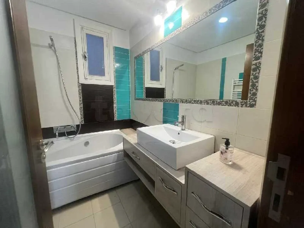 un spacieux appartement s+3 Haut Standing a louer situé a Manzah 4