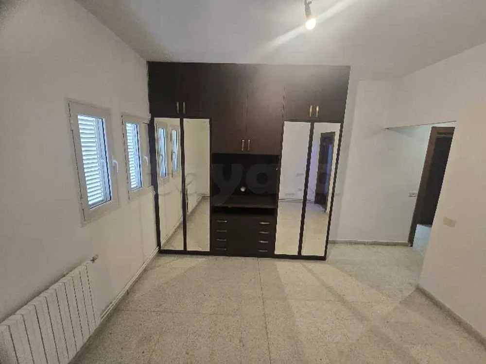 un spacieux appartement s+3 Haut Standing a louer situé a Manzah 4