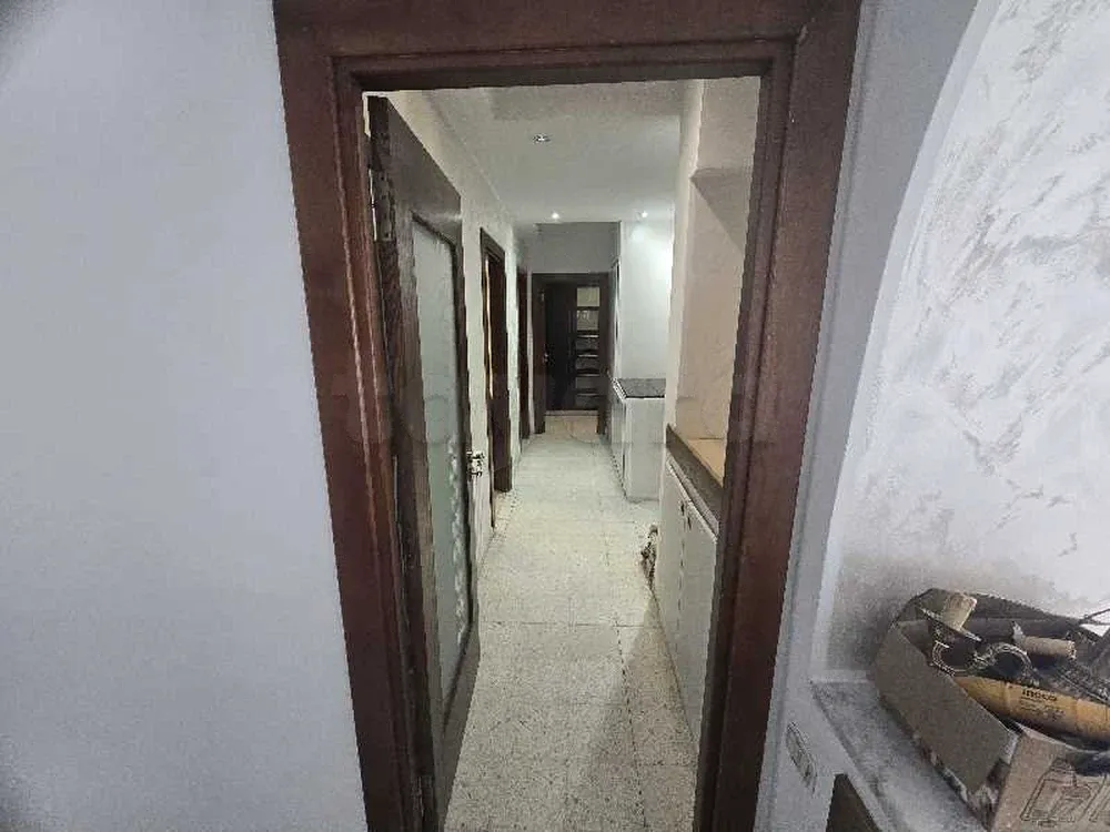 un spacieux appartement s+3 Haut Standing a louer situé a Manzah 4