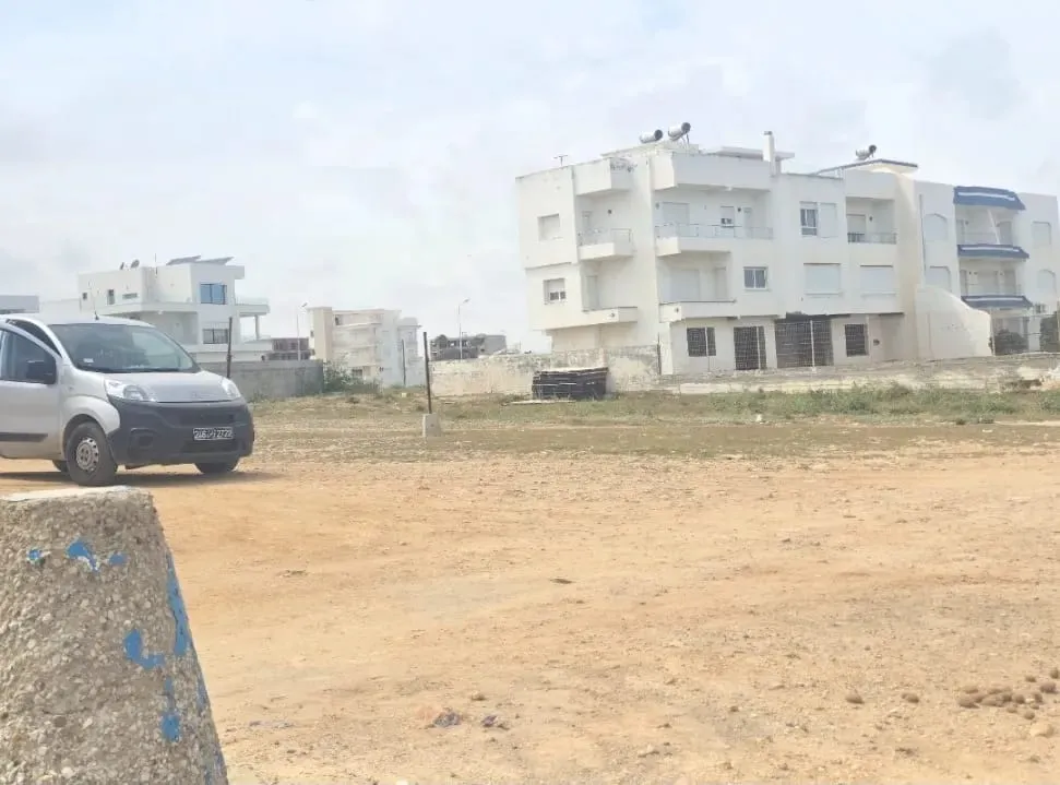 Magnifiques terrain constructible de 1200 m² à Hergla pied dans l'eau