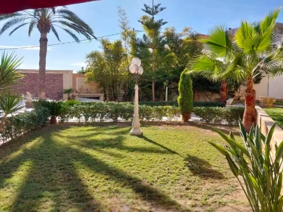 Villa Prestigieuse à zone touristique Sousse