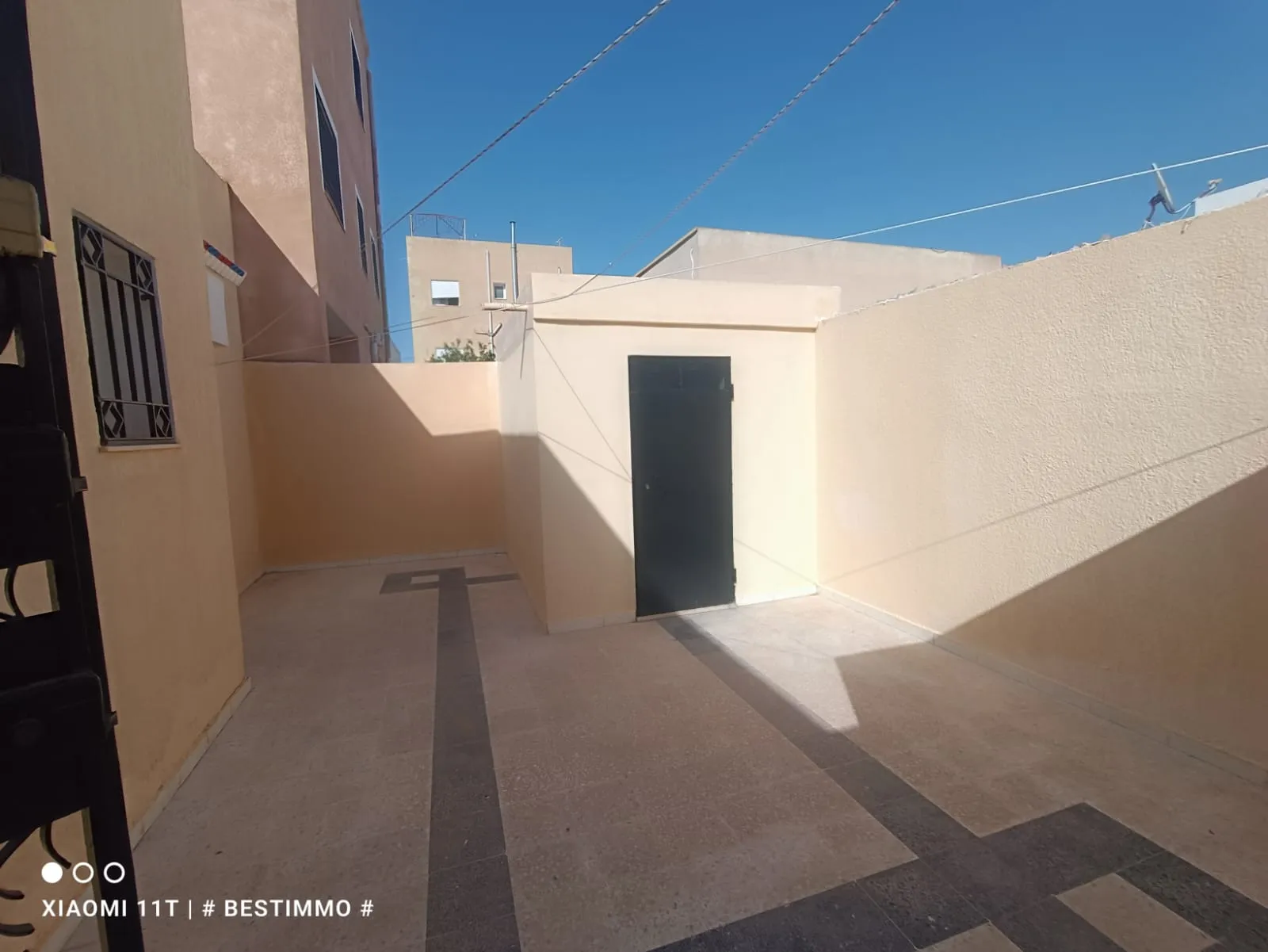 A vendre villa S+2 cité chaker