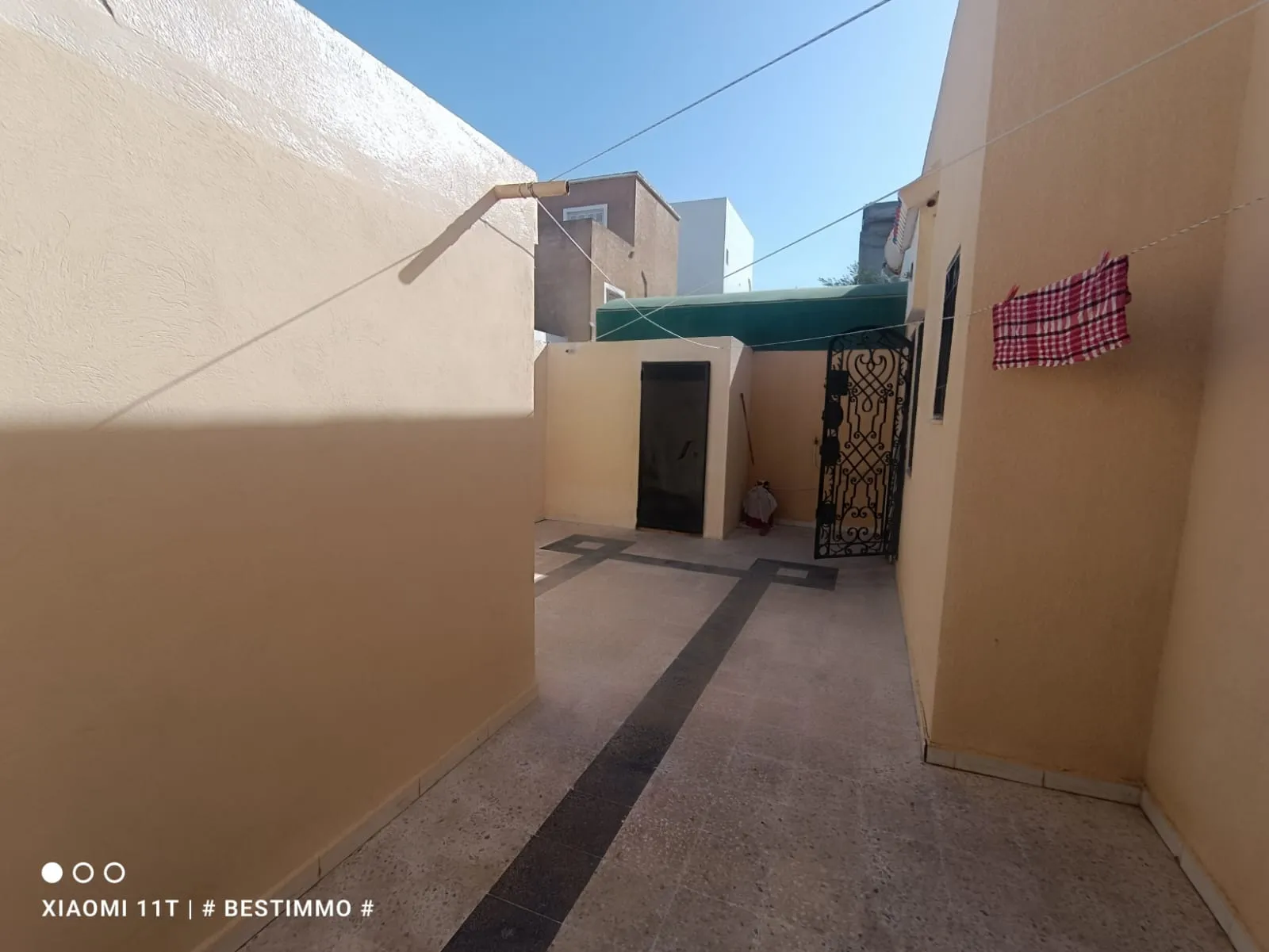 A vendre villa S+2 cité chaker
