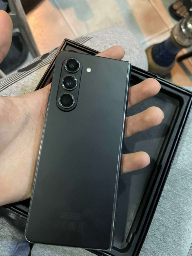 Samsung Galaxy Z Fold 5 