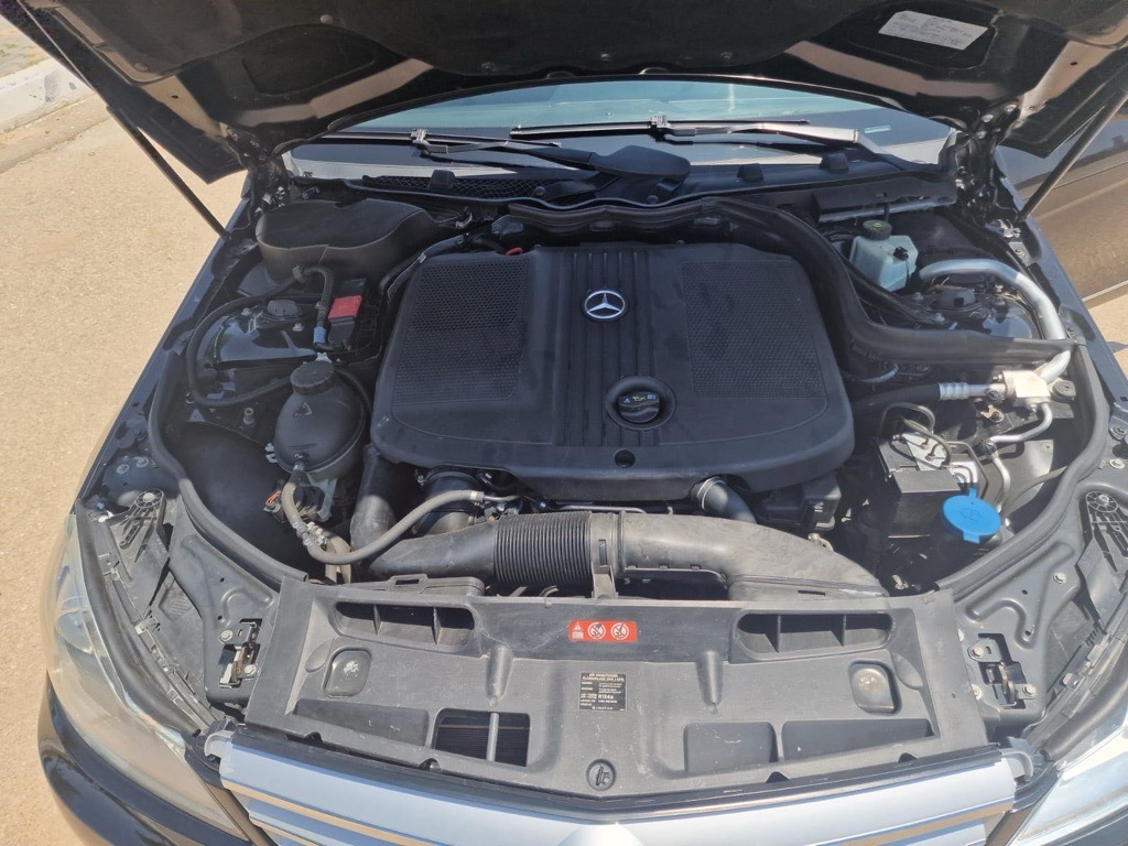 Mercedes Benz c180