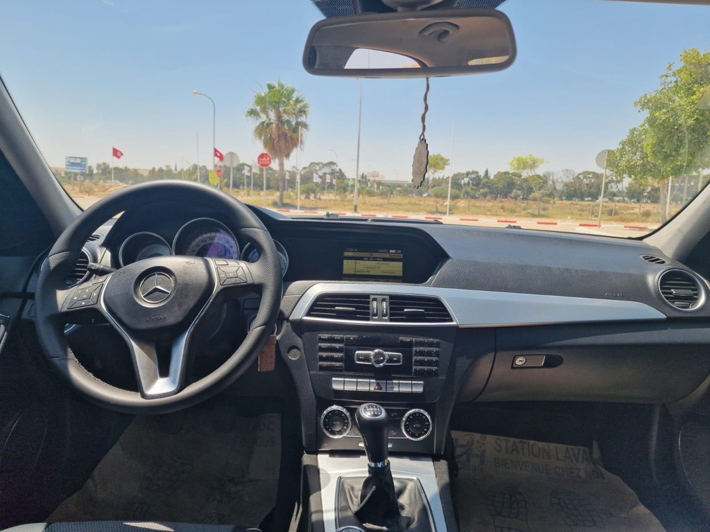 Mercedes Benz c180