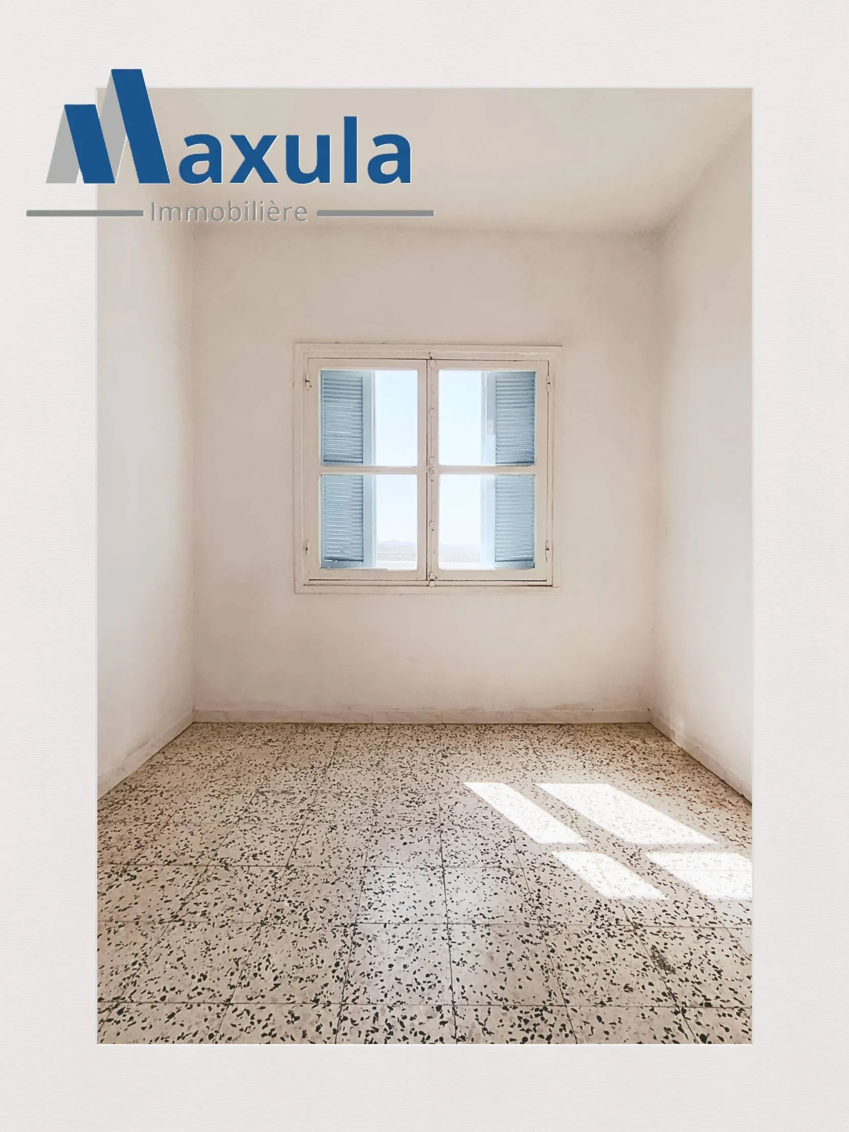 À VENDRE APPARTEMENT S+2 SANS VIS-À-VIS À RADES SNIT