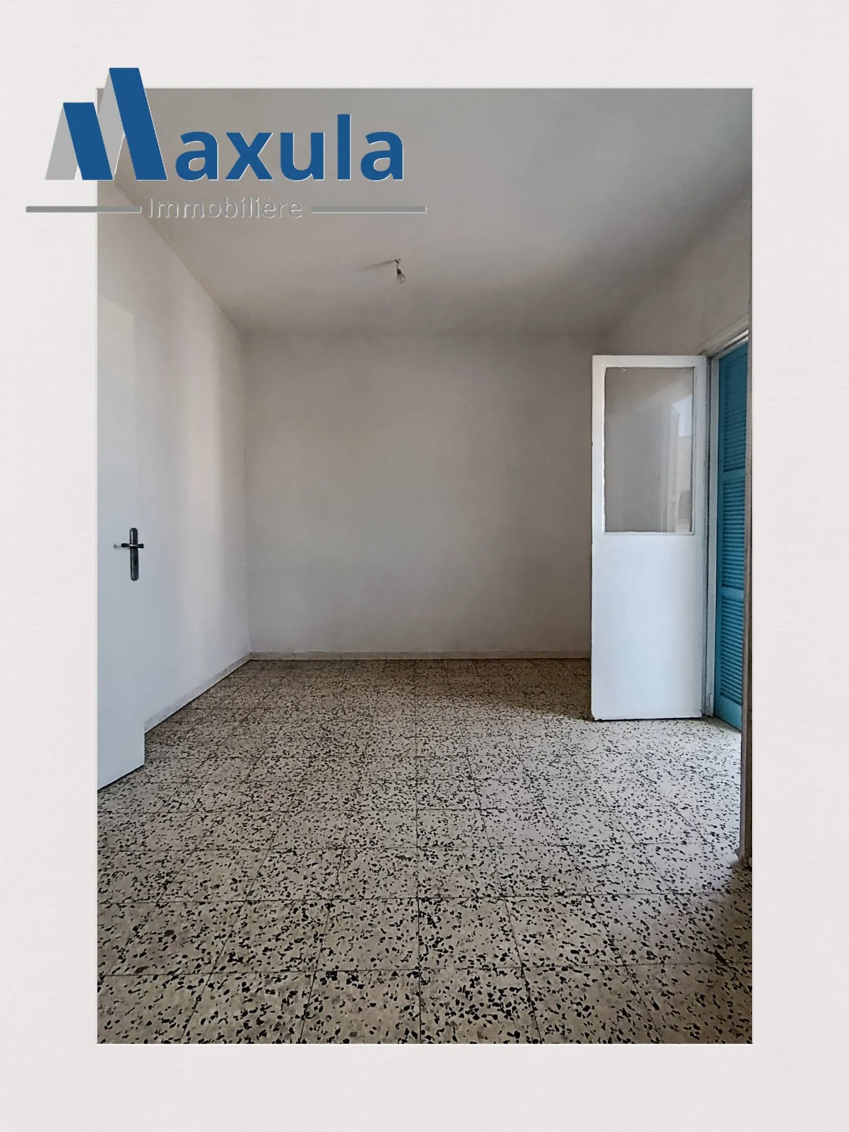 À VENDRE APPARTEMENT S+2 SANS VIS-À-VIS À RADES SNIT