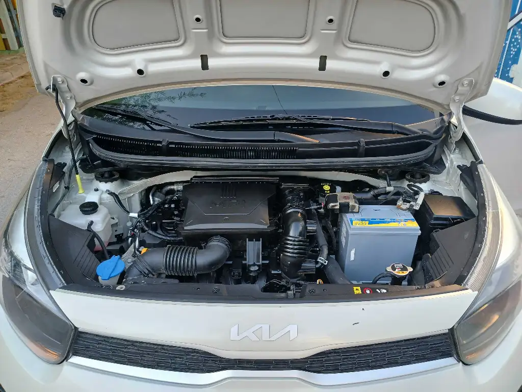 KIA PICANTO BOÎTE AUTO ESSENCE Tel 24 313 594 