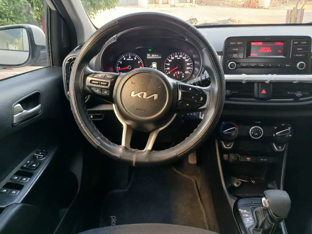 KIA PICANTO BOÎTE AUTO ESSENCE Tel 24 313 594 