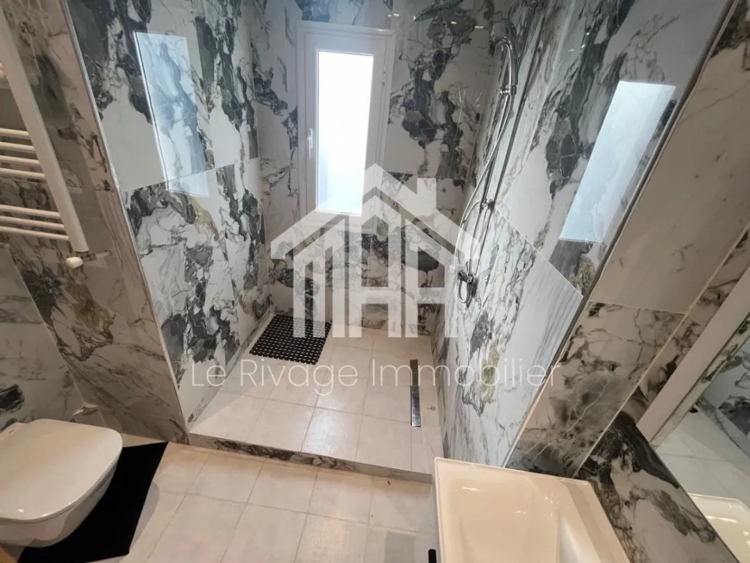 un appartement S2 à cité les pins