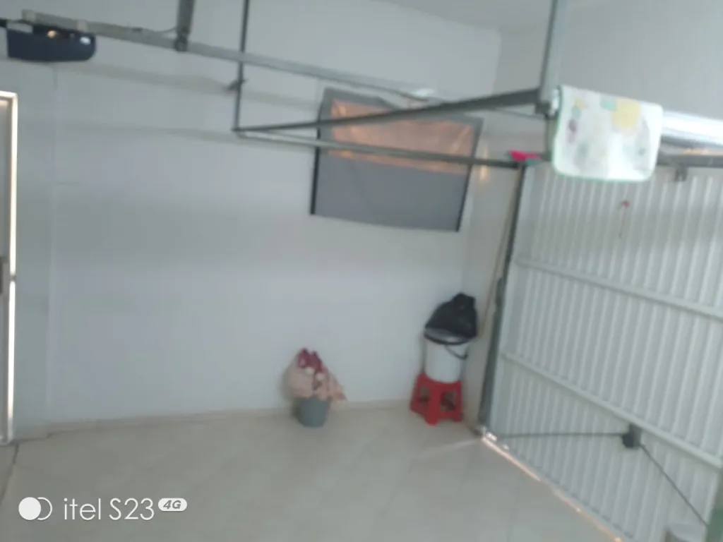 À louer – Duplex S+3 entièrement rénové avec garage à Mourouj 3, idéal pour habitation ou bureautique