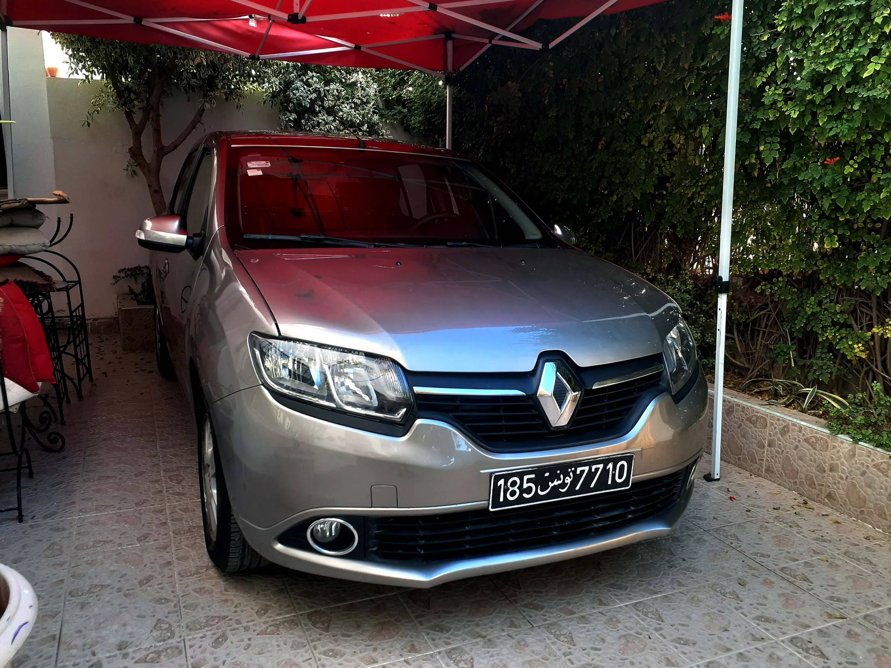 Renault symbol Élégance première main tu 185