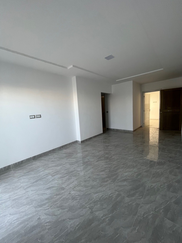 🏡 إعلان كراء منزل للـكراء منزل جديد بمساحة 100 متر مربع في الطابق الأرضي داخل عمارة هادئة. 