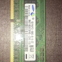   RAM   ddr3 (1GB  ,  2GB  ) + Carte réseau wifi 