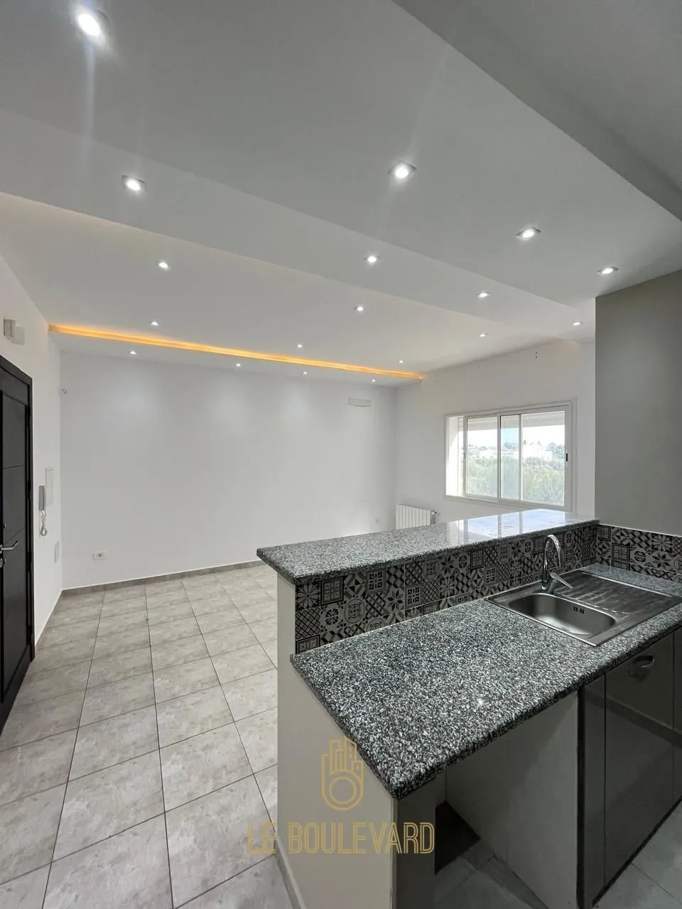 A Louer Etage De Villa S+1 Haut Standing à Mrezga, Nabeul