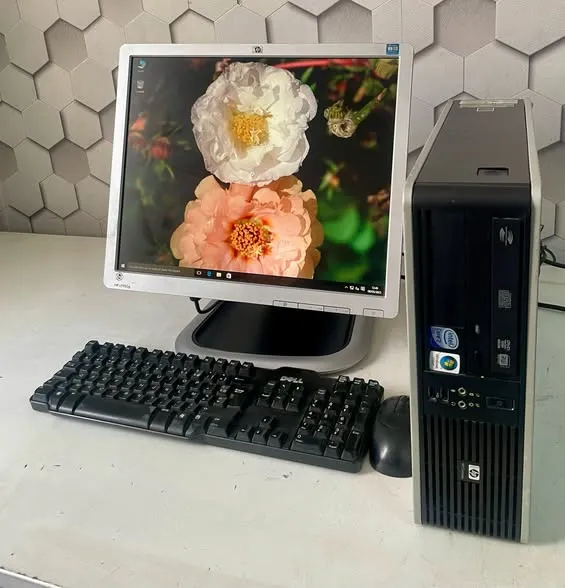 Pc complet hp quad core 4g/160disque