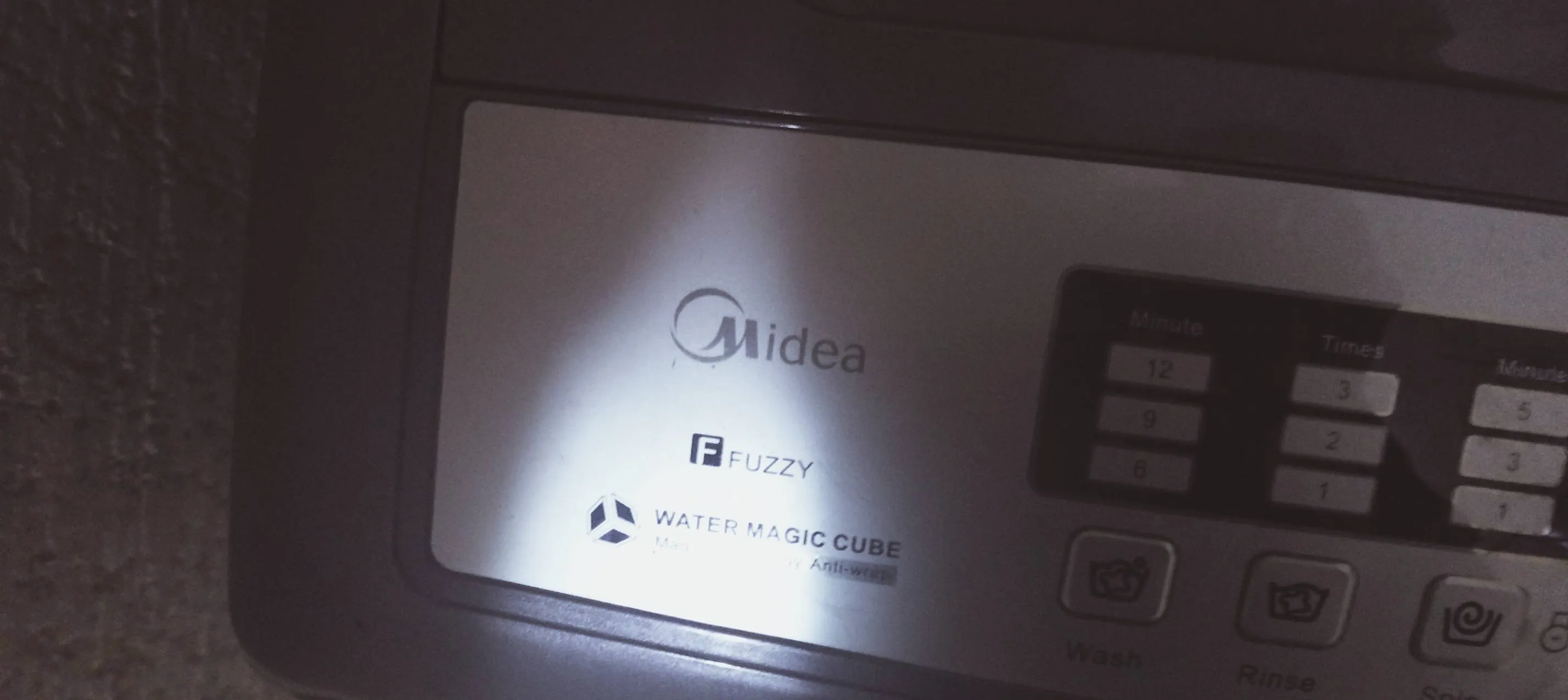 đ Machine Ă laver Midea â FiabilitĂ© et simplicitĂ© au quotidien đ