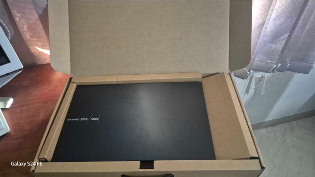 ASUS VIVOBOOK  i9-13eme Ram 24GB NEUF  avec Garantie 