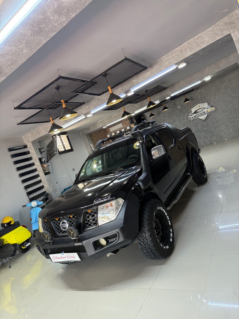 Nissan navara LE