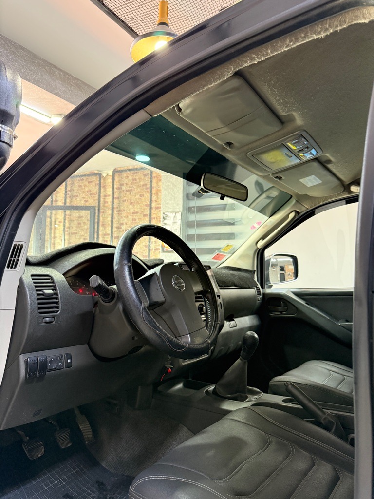 Nissan navara LE