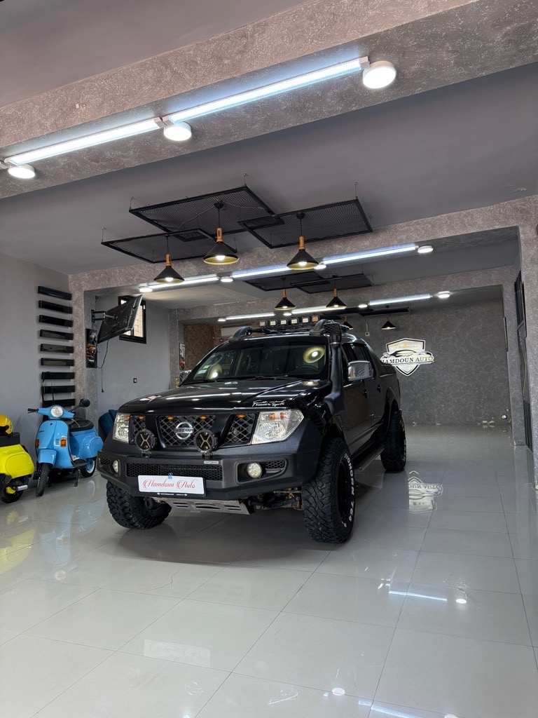 Nissan navara LE