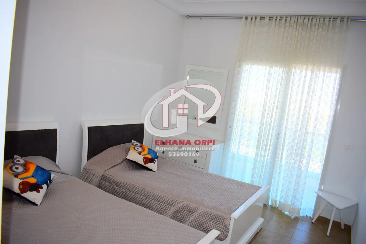 a louer pour l’année scolaire appartement luxueux vue sur mer