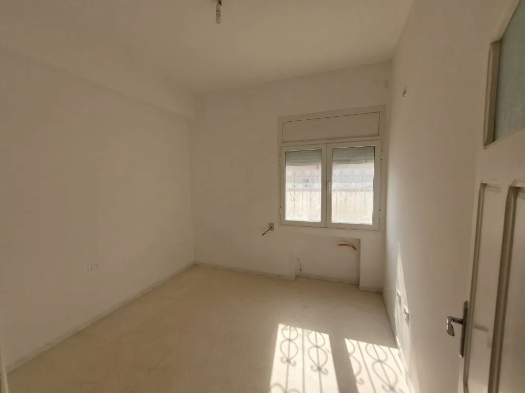 À louer étage de villa S+2 avec terrasse à Mourouj 6