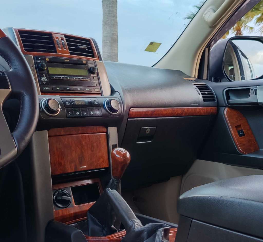 🔔  Toyota prado TXL 3.0L 7 places
