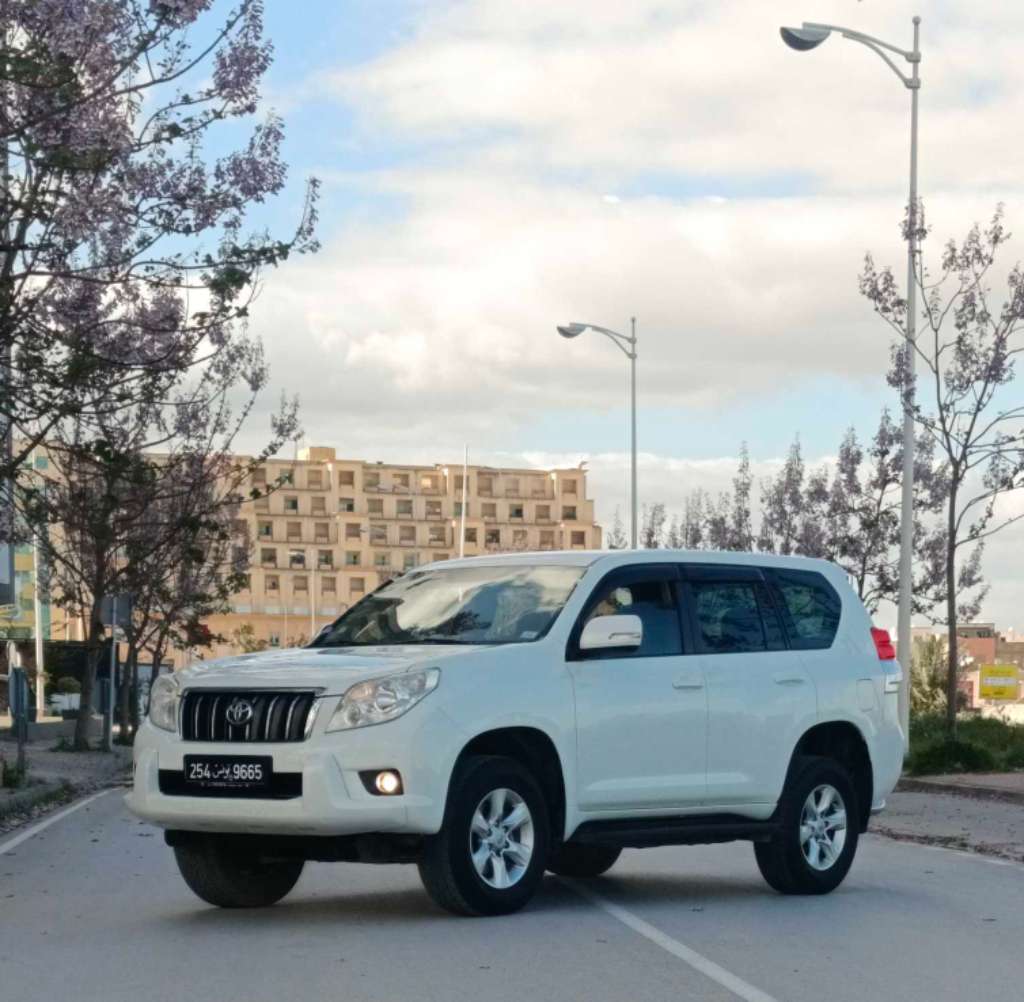 🔔  Toyota prado TXL 3.0L 7 places
