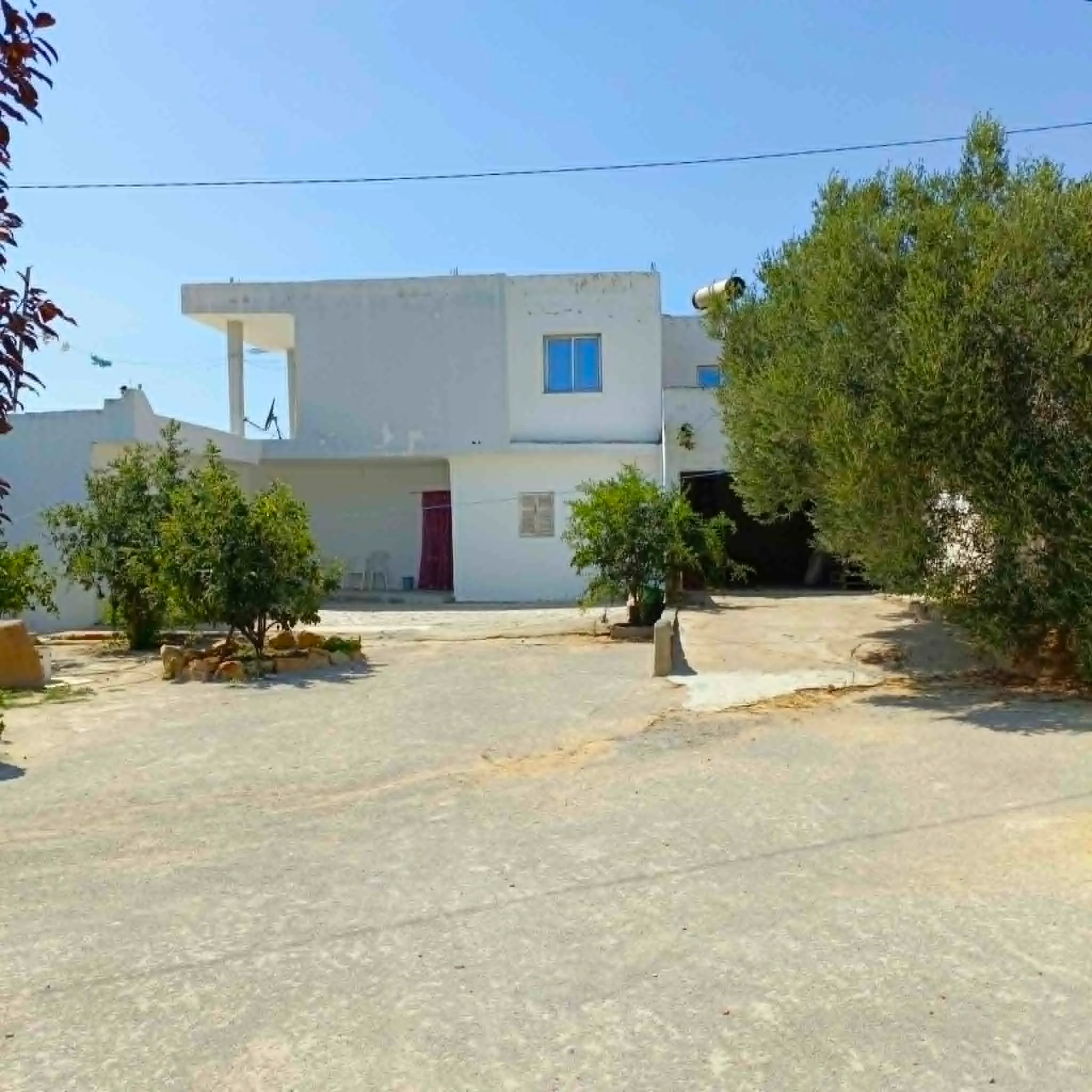 AV 2 MAISONS DE 540m PAS LOIN de hammamet 