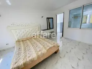 joli studio meublée 