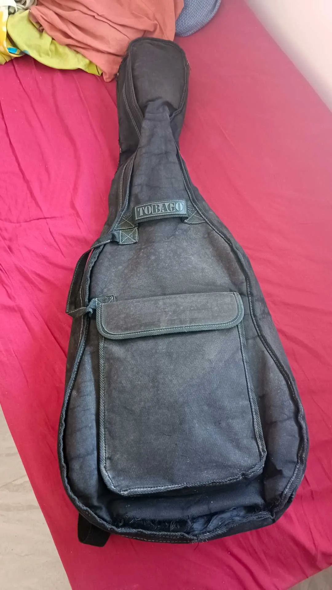 Guitare électro acoustique LAG Tramontane T100ACE
