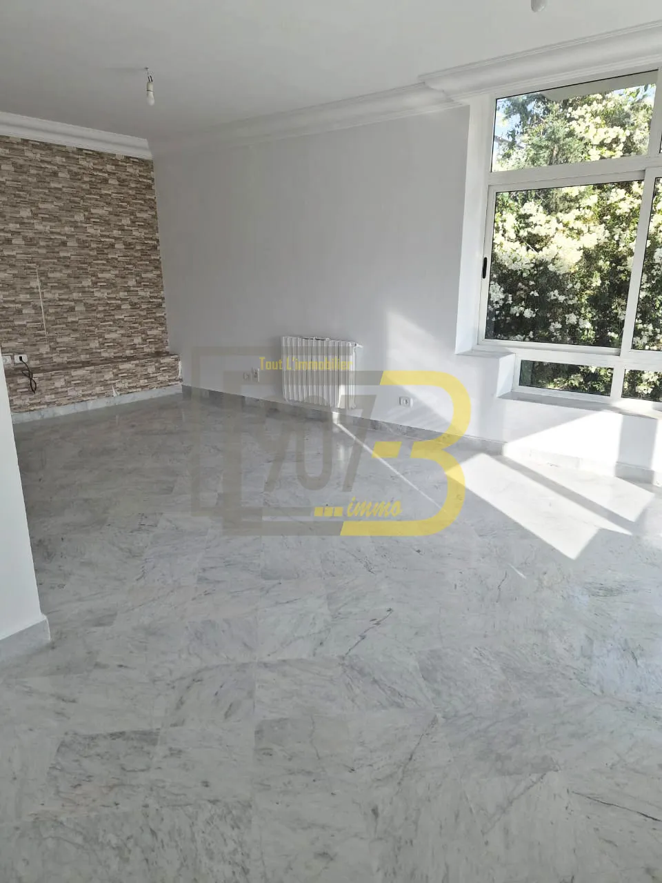  À Louer Étage de Villa S+3 Haut Standing 