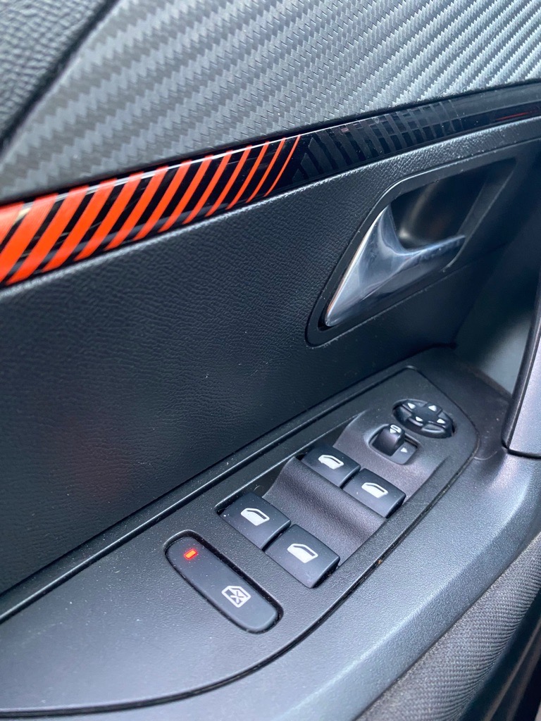 Peugeot 2008 fin 2021 importé🇫🇷neuf ☎️53.77.44.70☎️