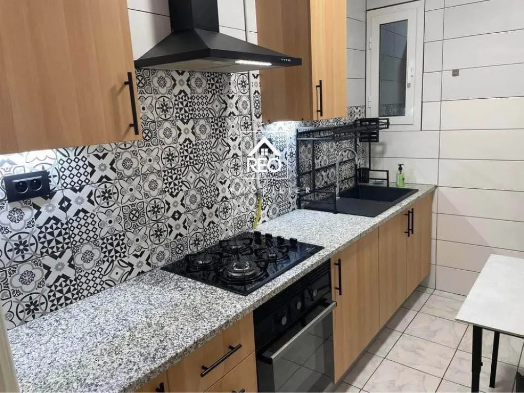 À LOUER : Un appartement S+1 ( meublé ) situé à Riadh Landalous