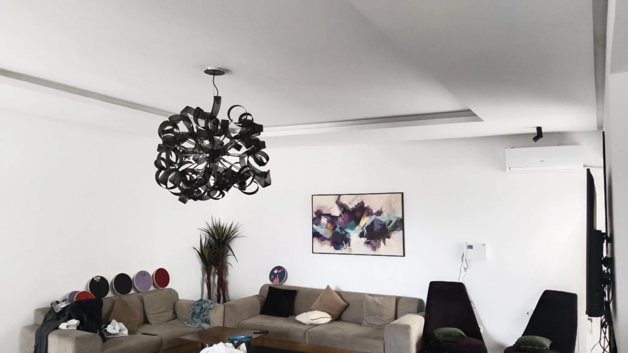 A vendre une villa avec piscine S+4