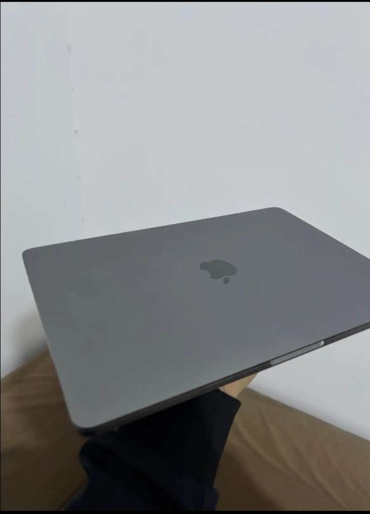 MacBook pro M1 touche bar 