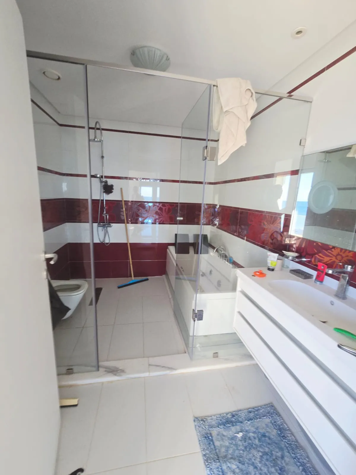 đAppartement S+3 Pieds Dans L'eau En Vente Ă Chott Mariem