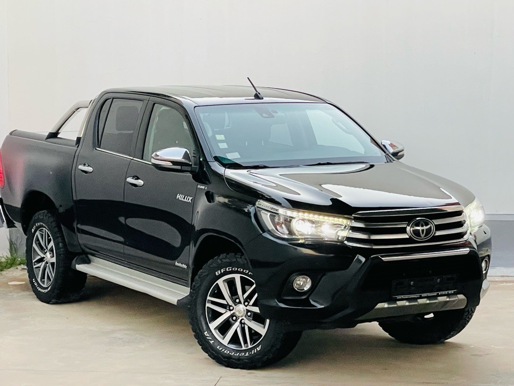 TOYOTA HILUX INVINCIBLE 🖤🖤🇩🇪🇩🇪