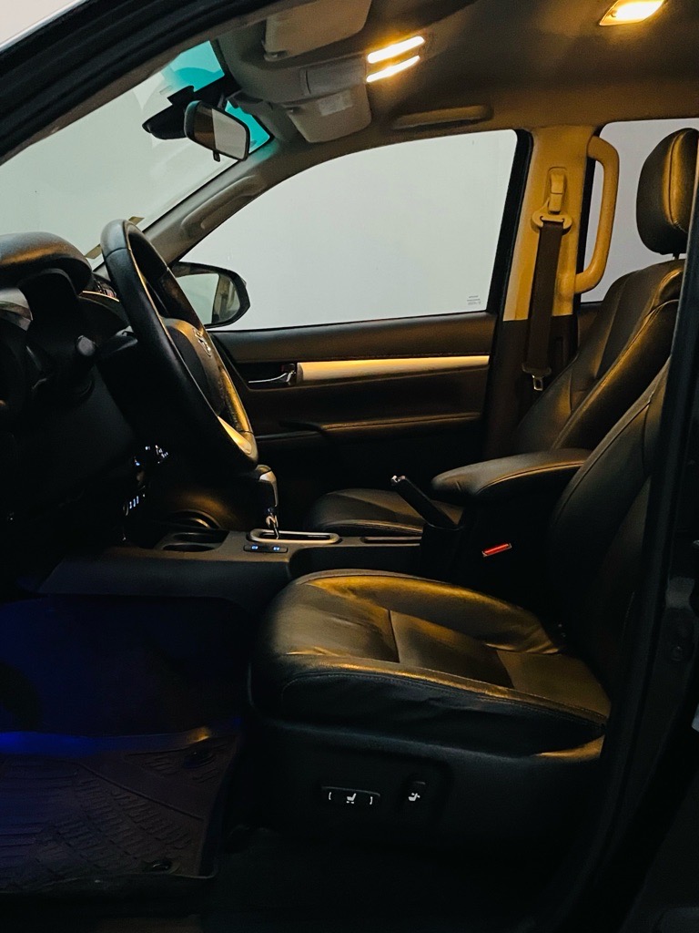 TOYOTA HILUX INVINCIBLE 🖤🖤🇩🇪🇩🇪