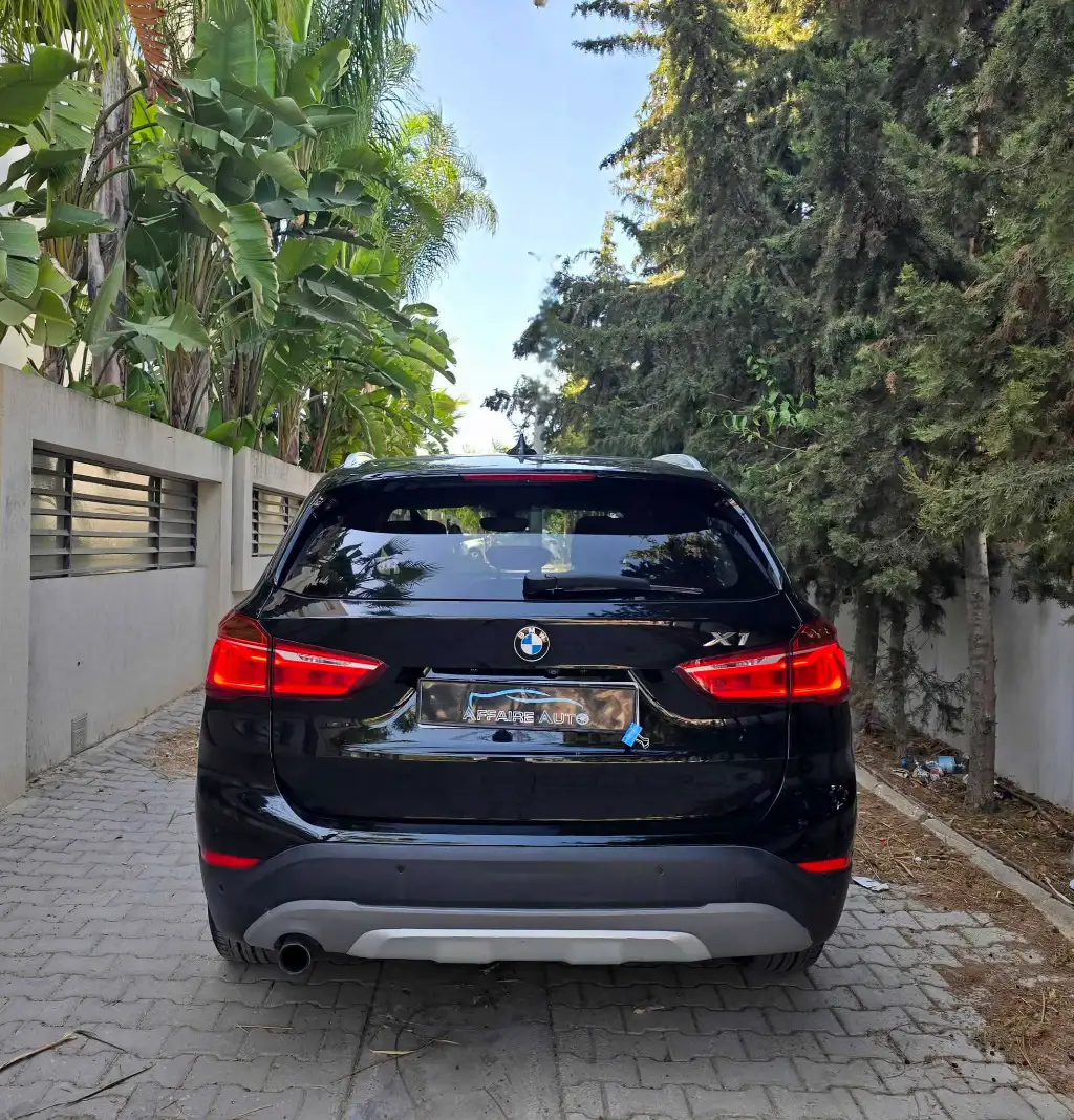 đ§đȘBMW X1 essence 105.000km certifiĂ©esđ©đȘ
1ere main / entretien chez BMW charguia